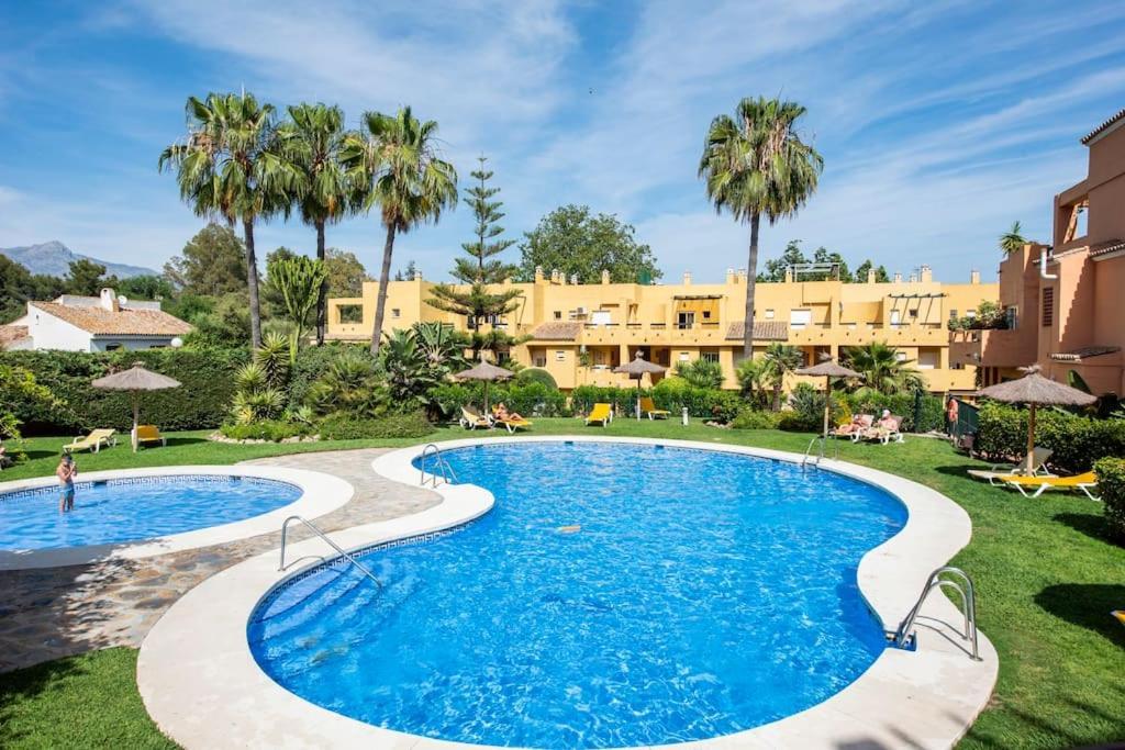 Apartamento En Marbella Guadalmina Primera Linea De Campo De Golf Los Cartujanos Eksteriør billede